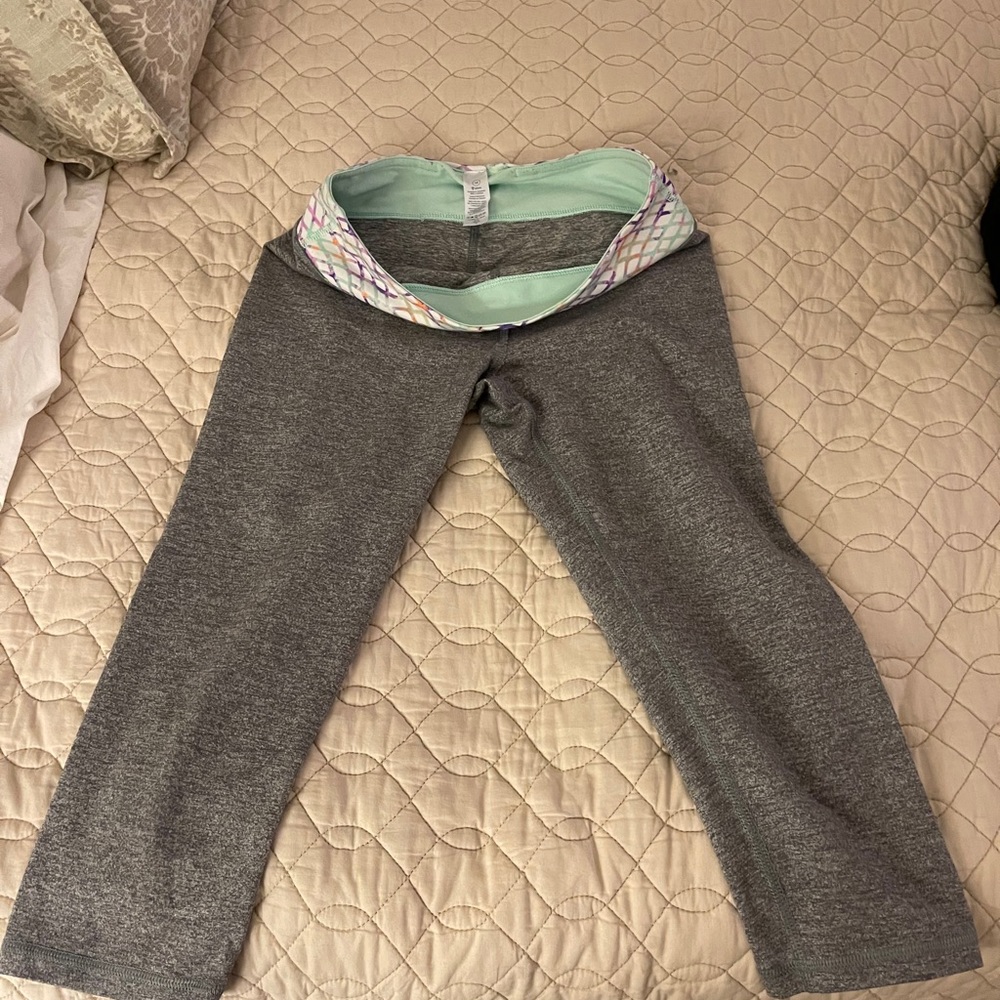 Ivivva crop grey girls leggings